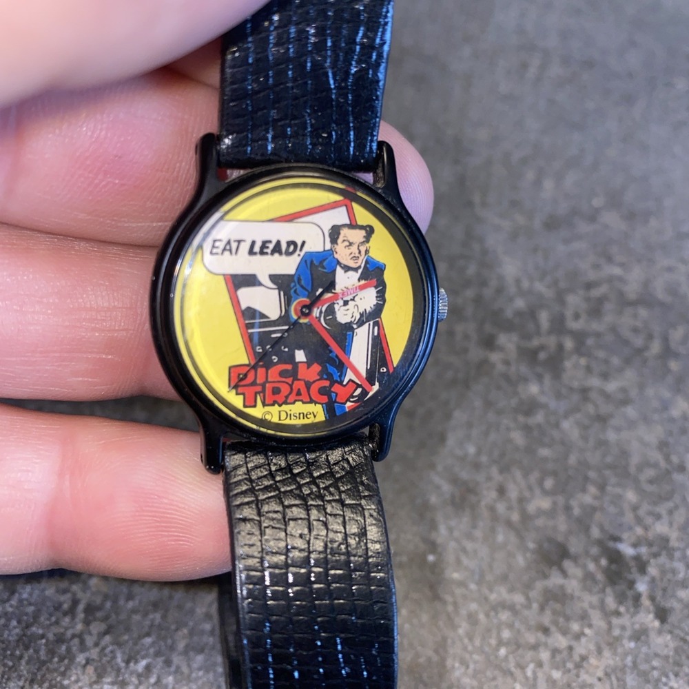 Disney Dick Tracy Timex Flattop Shooting a Machine Gun saying "Eat Lead!" Watch